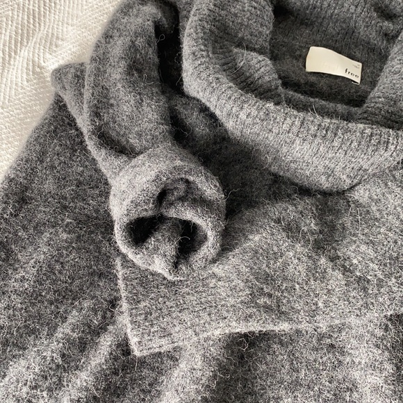 Aritzia Wilfred Free alpaca blend sweater - Picture 4 of 7